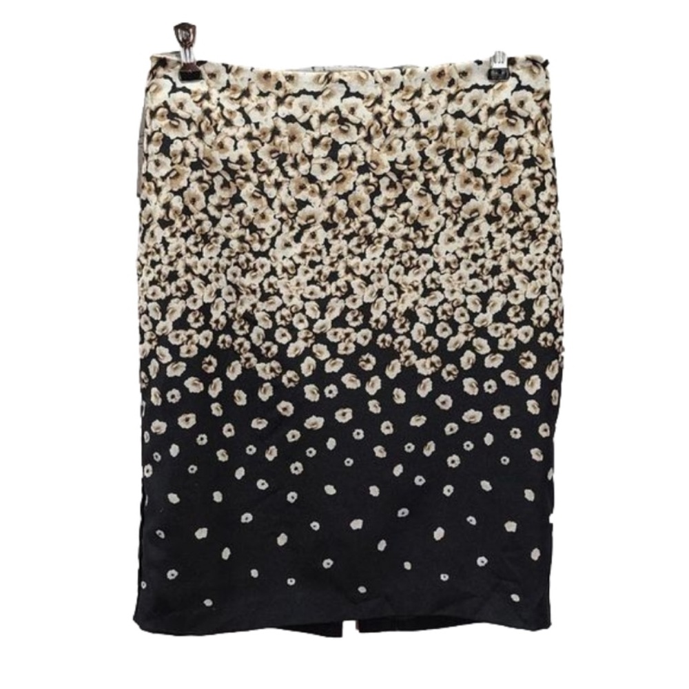 New York & Company Black Pencil Skirt with Cream Floral Ombre ⭐️SALE 2/$40